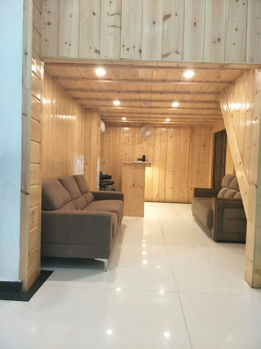 Reception Area, Marina Manor