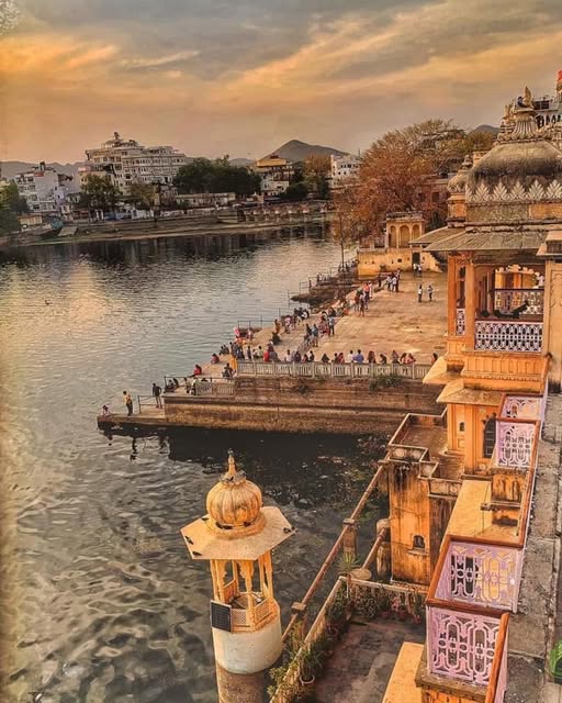  Gangaur Ghat Udaipur stone steps along Lake Pichola waterfront