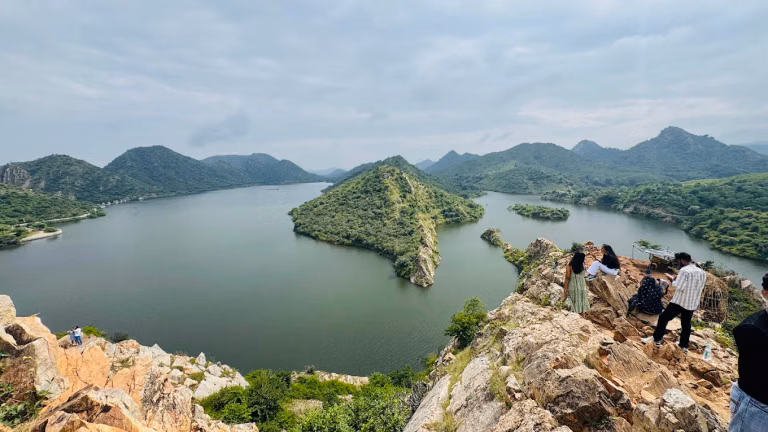 Hiking the rocky trail to Bahubali Hills viewpoint near Badi Lake Udaipur
