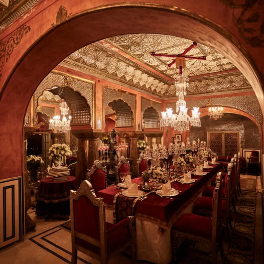 Royal dinning