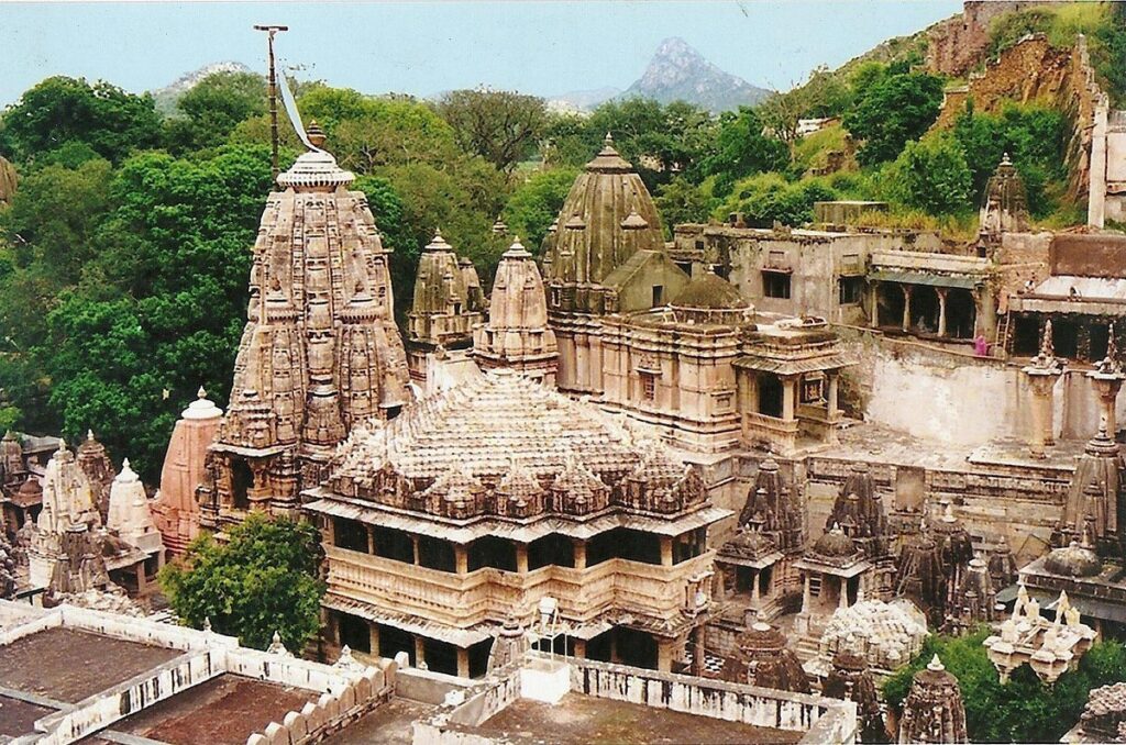 Nathdwara temple town stop on the Jaipur to Udaipur route