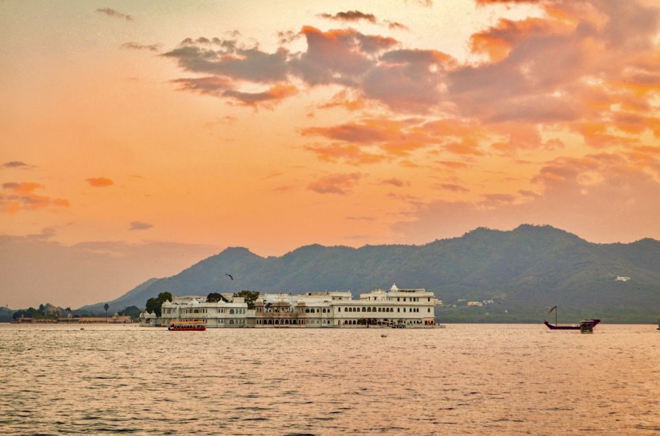 Sunset view over Lake Pichola from City Palace Udaipur