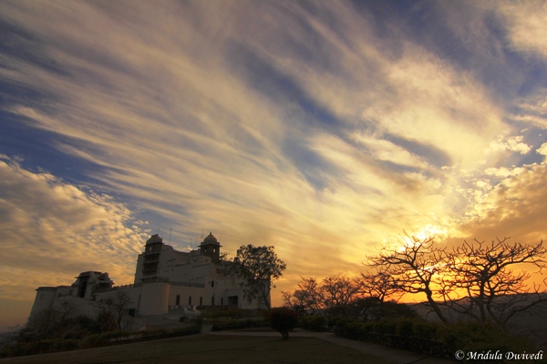 Panoramic sunset view of Udaipur city from Monsoon Palace Sajjangarh