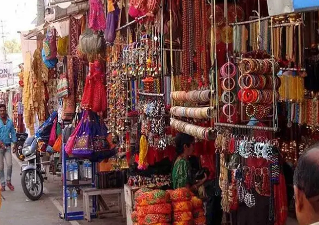  Shopping in Sadar Bazaar, one of the best things to do in Pushkar